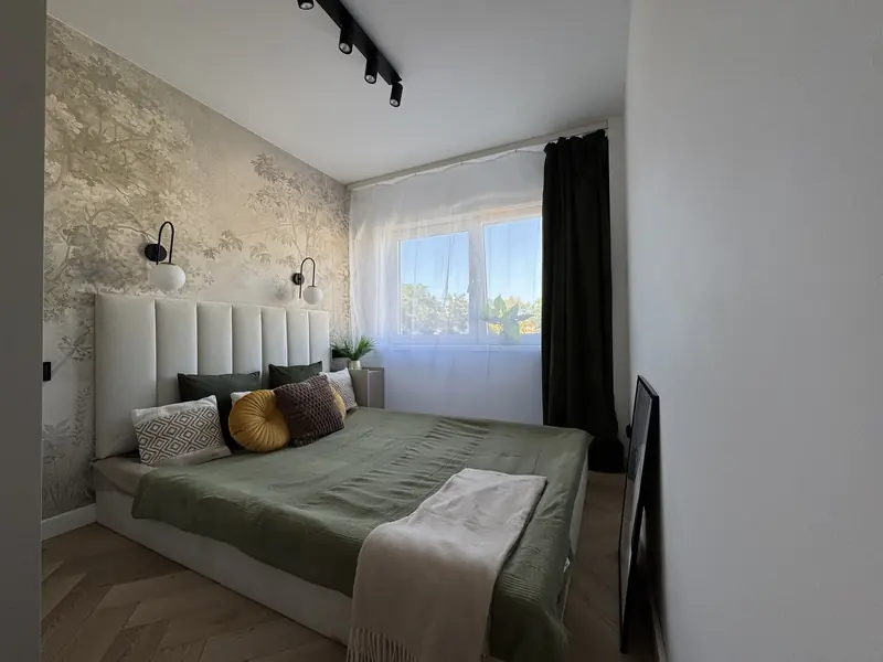 Sypialnia po home stagingu