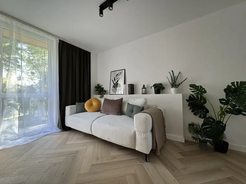 Salon po home stagingu