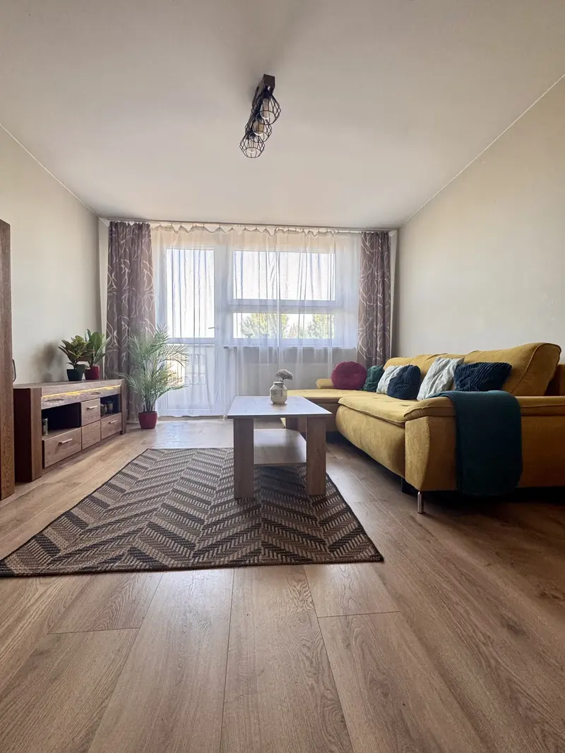 Salon po home stagingu